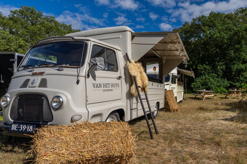 De foodtrucks van Van Het Huys Catering in Drenthe v2